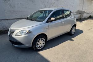 Lancia Ypsilon 0.9 TwinAir 85 CV 5 porte Metano Ec
