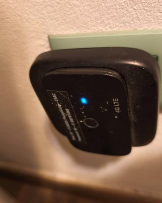 Router Wi-Fi PocketCube 4G LTE