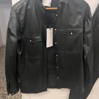 Completo camicia e pantaloni in ecopelle Gaelle