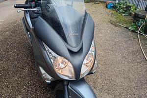 scooter Honda sw 400