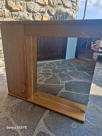 Mobiletto bagno con specchio e luce