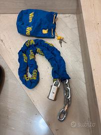 Catena Viro con lucchetto incorporato.