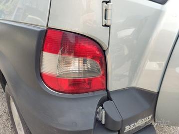 Fanale post sx RENAULT MEGANE SCENIC RX4 2001