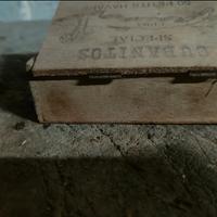 scatola di sigari in legno 