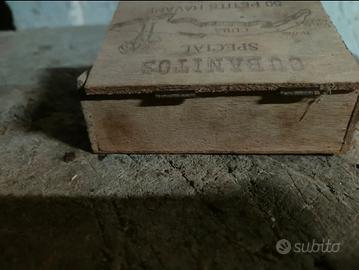 scatola di sigari in legno 