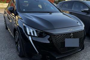 Peugeot 208 GT 1.2 131 CV