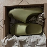 Adidas yeezy slide
