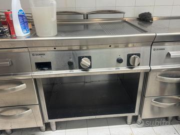 Fry top gas piastra 1/3 rigata cromata