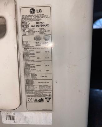 Due condizionatori LG e TOSHIBA