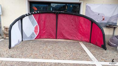 Vela kitesurf OZONE ENDURO V3 11 2021 usata