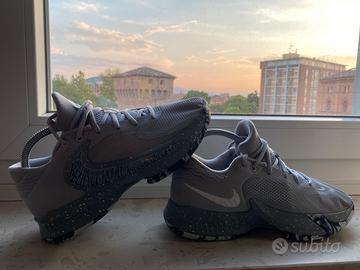 Acarpe nike da basket  numero 38.5