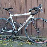 Ciocc alluminio e carbonio.