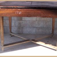 Tavolo fisso con cassetto in rovere