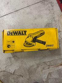 DEWALT SMERIGLIATRICE DW817