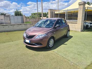 Lancia Ypsilon 1.2 69 CV 5 porte GPL Ecochic Gold 