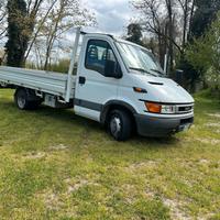 M127 - Furgone Iveco Daily cassone fisso