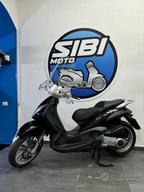 Piaggio Beverly 250