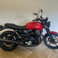 MOTO GUZZI V7 STONE