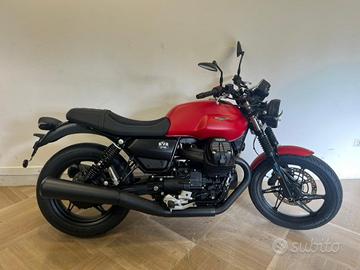 MOTO GUZZI V7 STONE