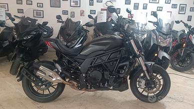 Benelli 502C cruiser