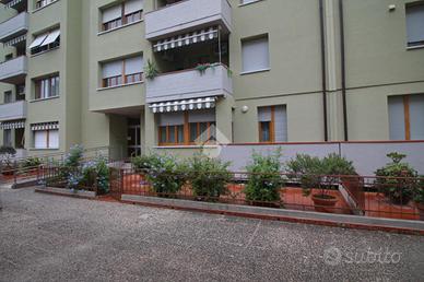 4 LOCALI A PRATO