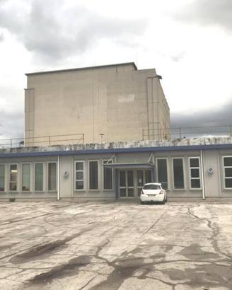 Porzione di capannone industriale a Terni