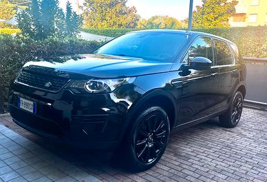 Discovery Sport Dark edition