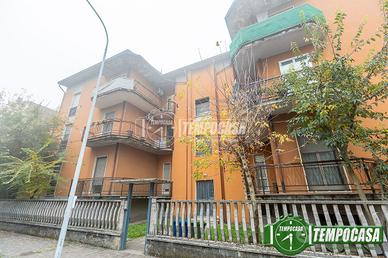 3 LOCALI CON BOX E CANTINA