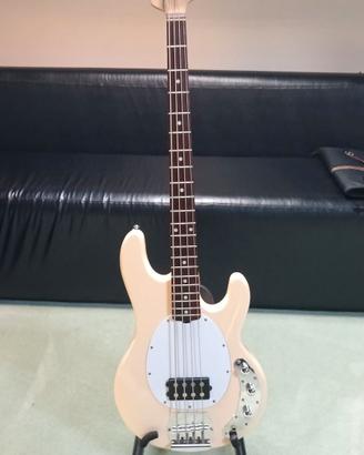 Basso Elettrico Sterling by Music Man
