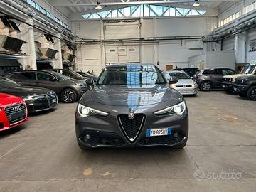 Alfa Romeo Stelvio 2.2 Turbodiesel 210 CV AT8 Q4 E