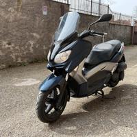 Yamaha Xmax 250