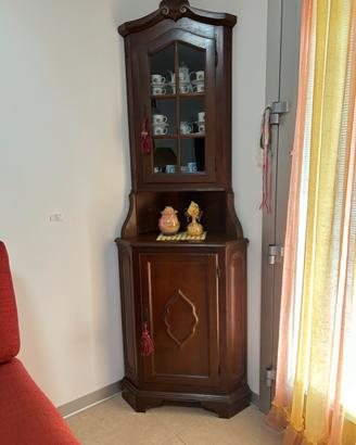 Angoliera in legno