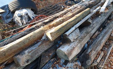 pali legno sezione circolare