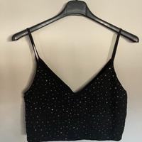 Top nero con paillettes