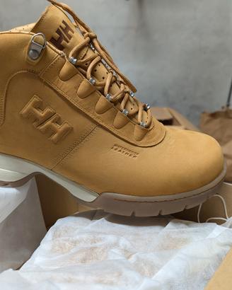 scarpa helly hansen 45 nuova leggerissima 