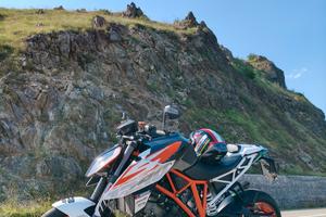 KTM 1290 SuperDuke R 