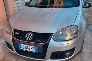 VOLKSWAGEN Golf 5ª serie