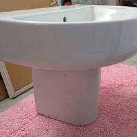 Lavabo Ideal Standard a colonna