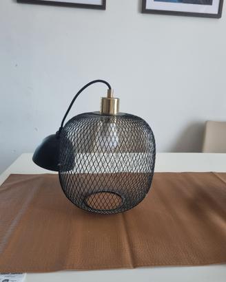 lampadario nero e oro