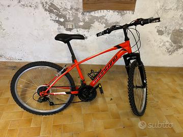 Mountain Bike Montano Escape 24 “