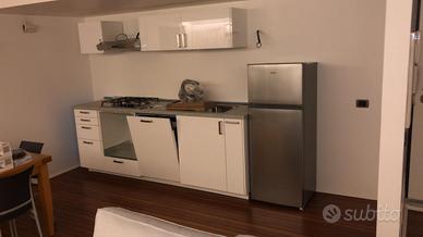 Cucina IKEA completa con elettrodomestici – 500€