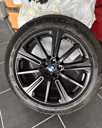 Cerchi e Gomme invernali BMW  pari al nuovo
