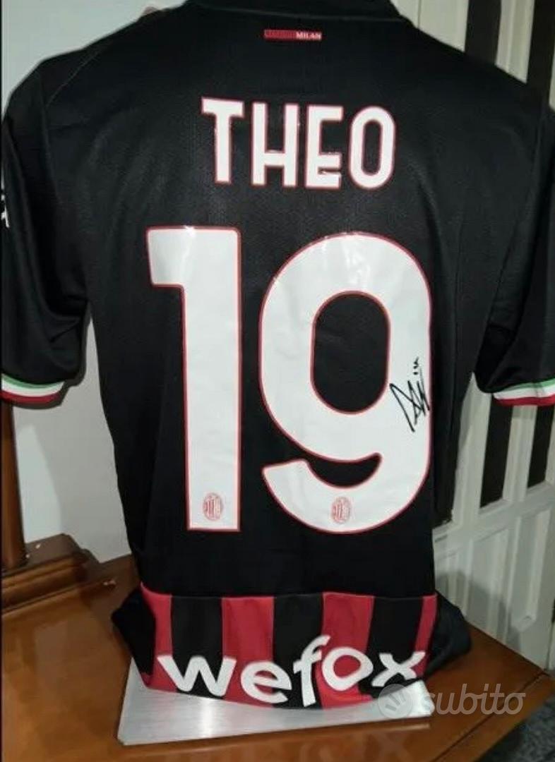 Maglia hot sale autografata milan