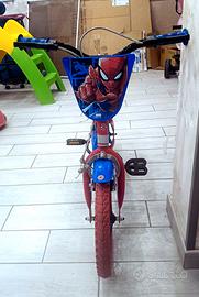 Bicicletta bambino Spider-Man rossa e blu