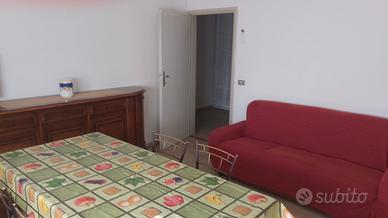 Giugno app. loc. tonfano libero