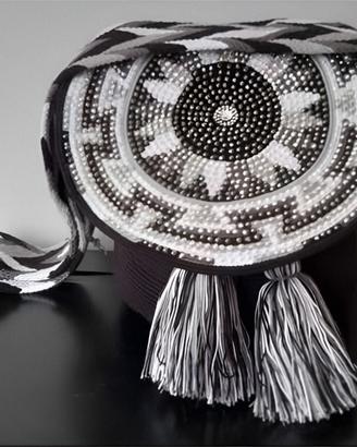 BORSA WAYUU ARTIGIANALE – FATTA A MANO (COLOMBIA)