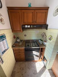 Cucina completa in legno + elettrodomestici