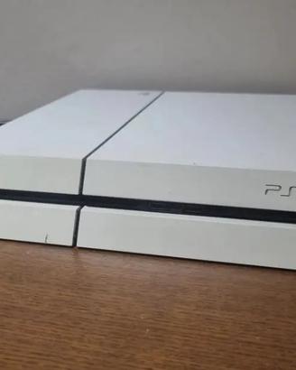 PlayStation 4 Fat bianca