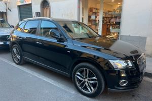 AUDI  Q5