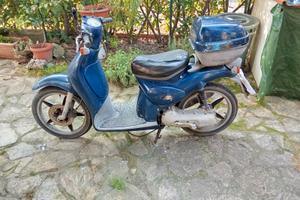 Scarabeo 50 incidentato x pezzi di ricambio